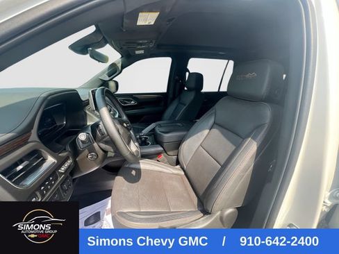 Used 2024 Chevrolet Tahoe High Country AWD/4WD image 14