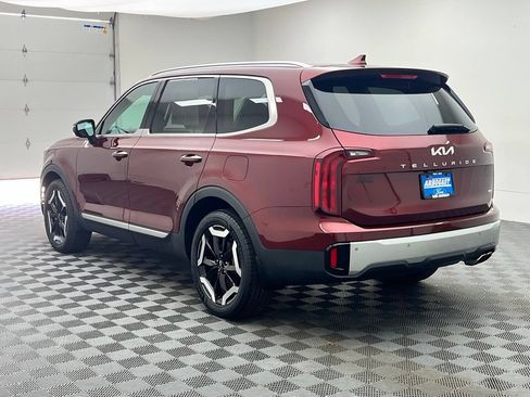 Used 2024 Kia Telluride S AWD/4WD image 11