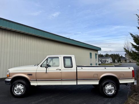 Used 1995 Ford F250 XLT image 8