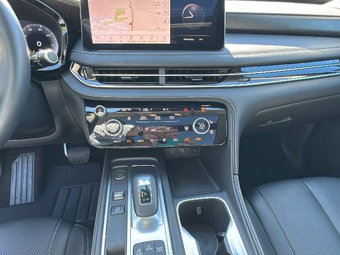 Certified 2025 INFINITI QX60 Sensory image 20