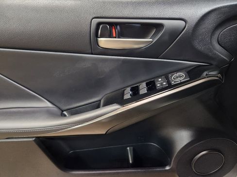 Used 2022 Lexus IS 300 w/ Comfort Package image 44