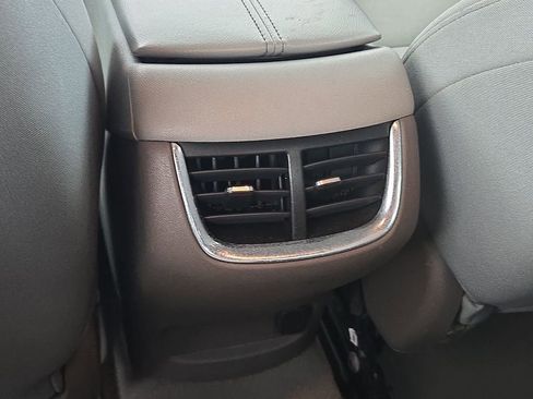 Used 2022 Chevrolet Malibu LT FWD image 26