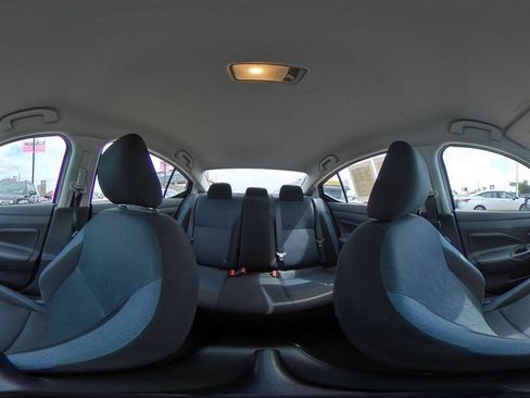 Used 2025 Nissan Versa SV FWD image 40