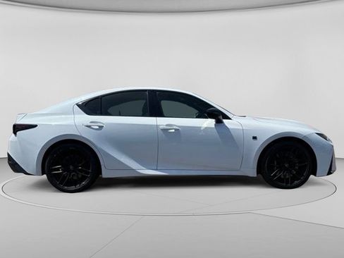 Used 2024 Lexus IS 500 RWD image 32
