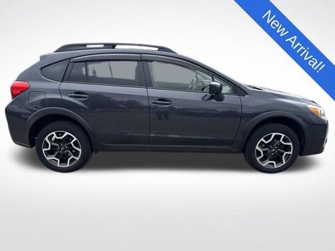 Used 2017 Subaru Crosstrek 2.0i Premium AWD/4WD image 8