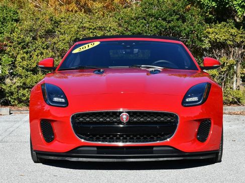 Used 2019 Jaguar F-TYPE Convertible image 9