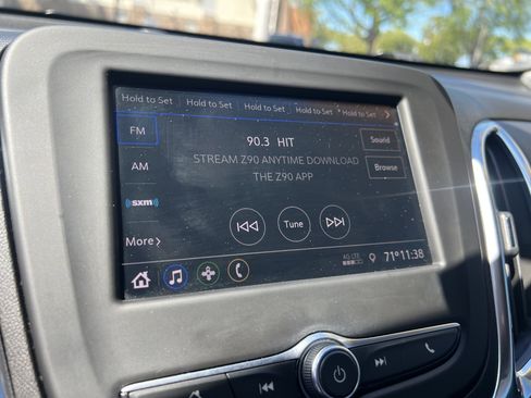 Used 2020 Chevrolet Equinox LT FWD image 21