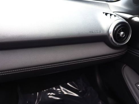 Used 2025 MAZDA MX-5 Miata RF Grand Touring RWD image 31