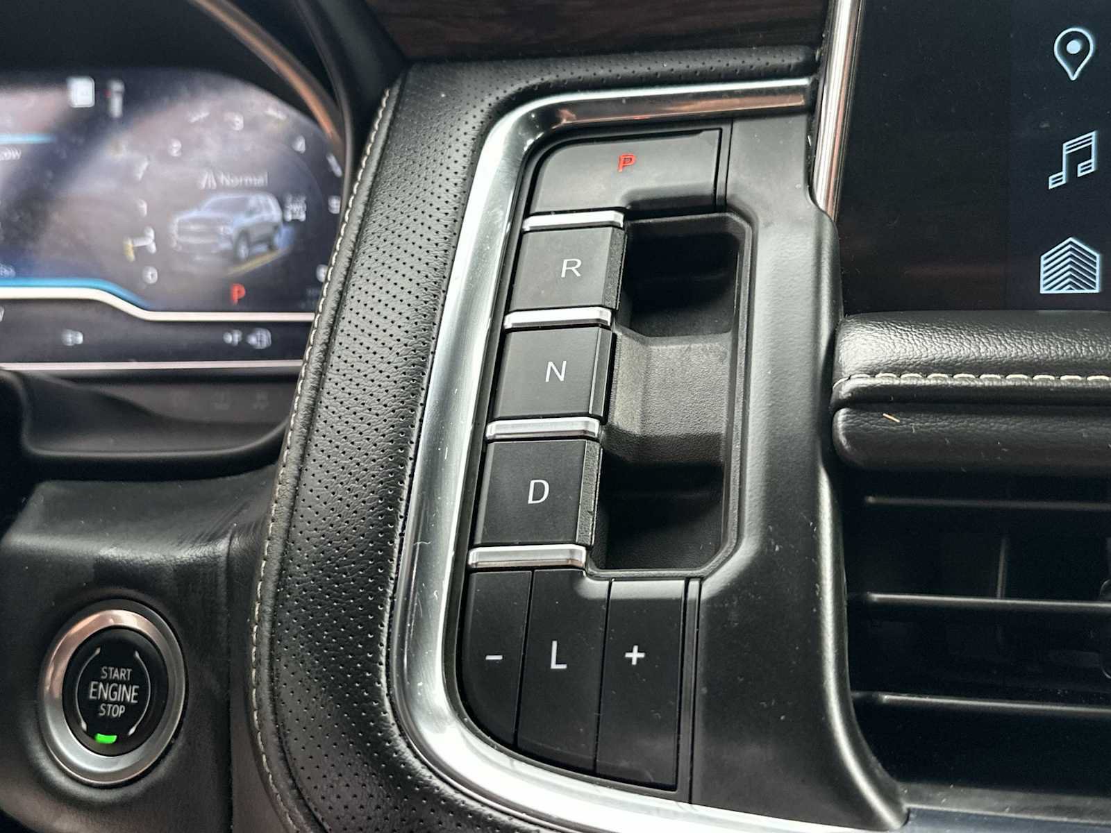 Certified 2023 Chevrolet Tahoe Premier AWD/4WD image 24