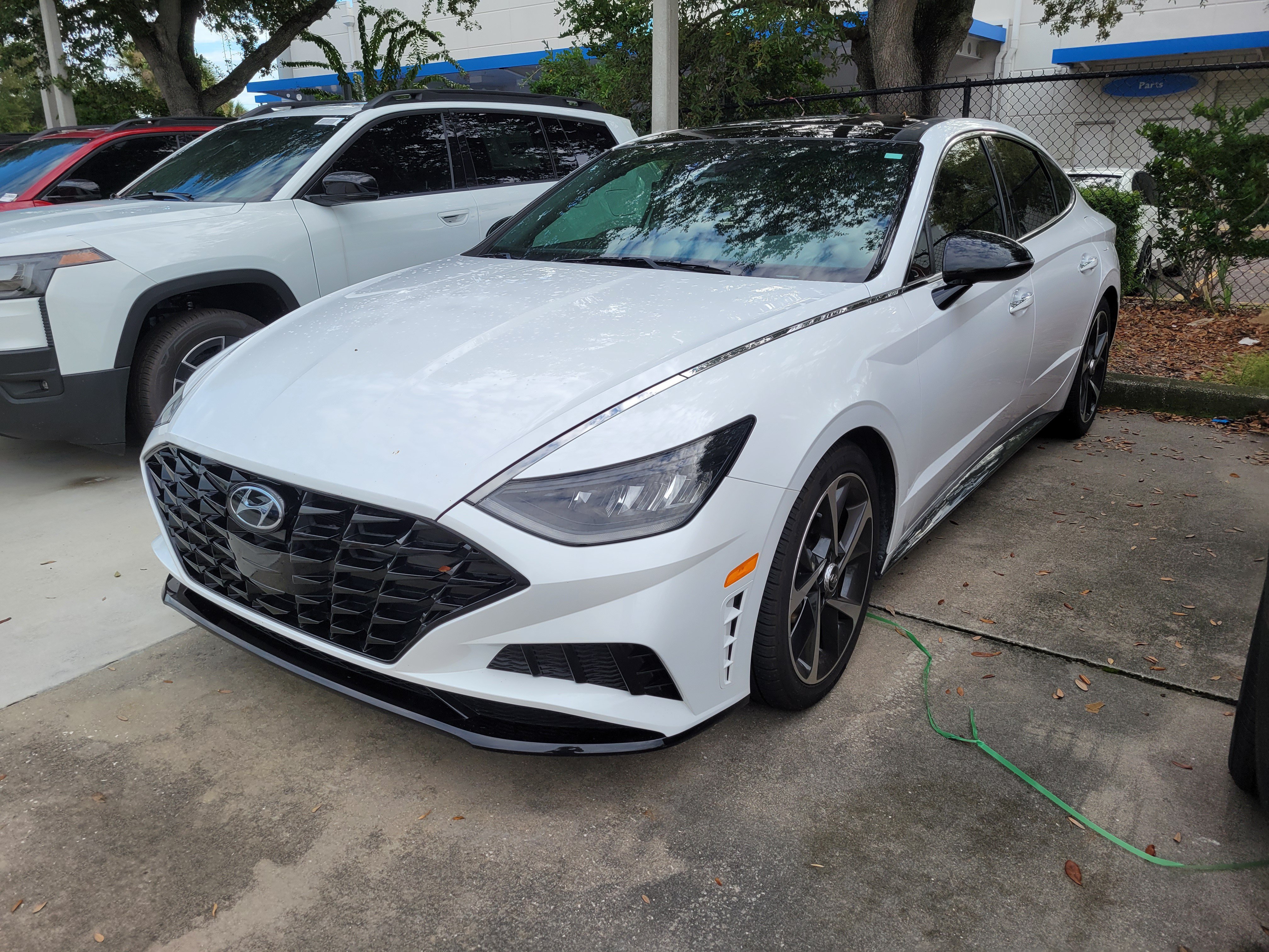 Used 2023 Hyundai Sonata SEL Plus w/ Preferred Accessory Package FWD image 1