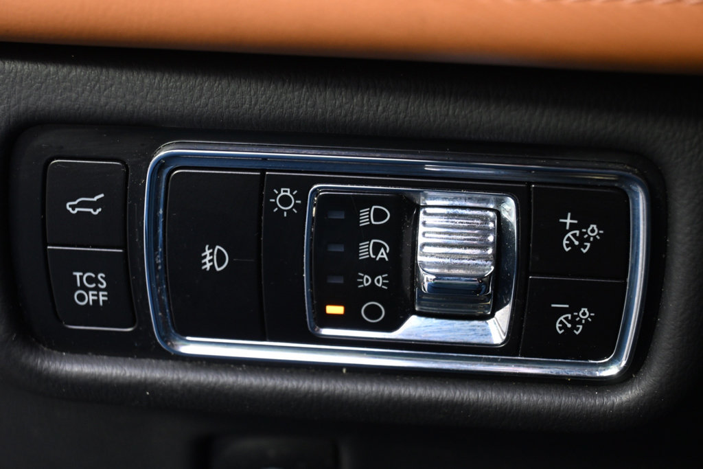 Used 2023 Lincoln Nautilus Black Label AWD/4WD image 25