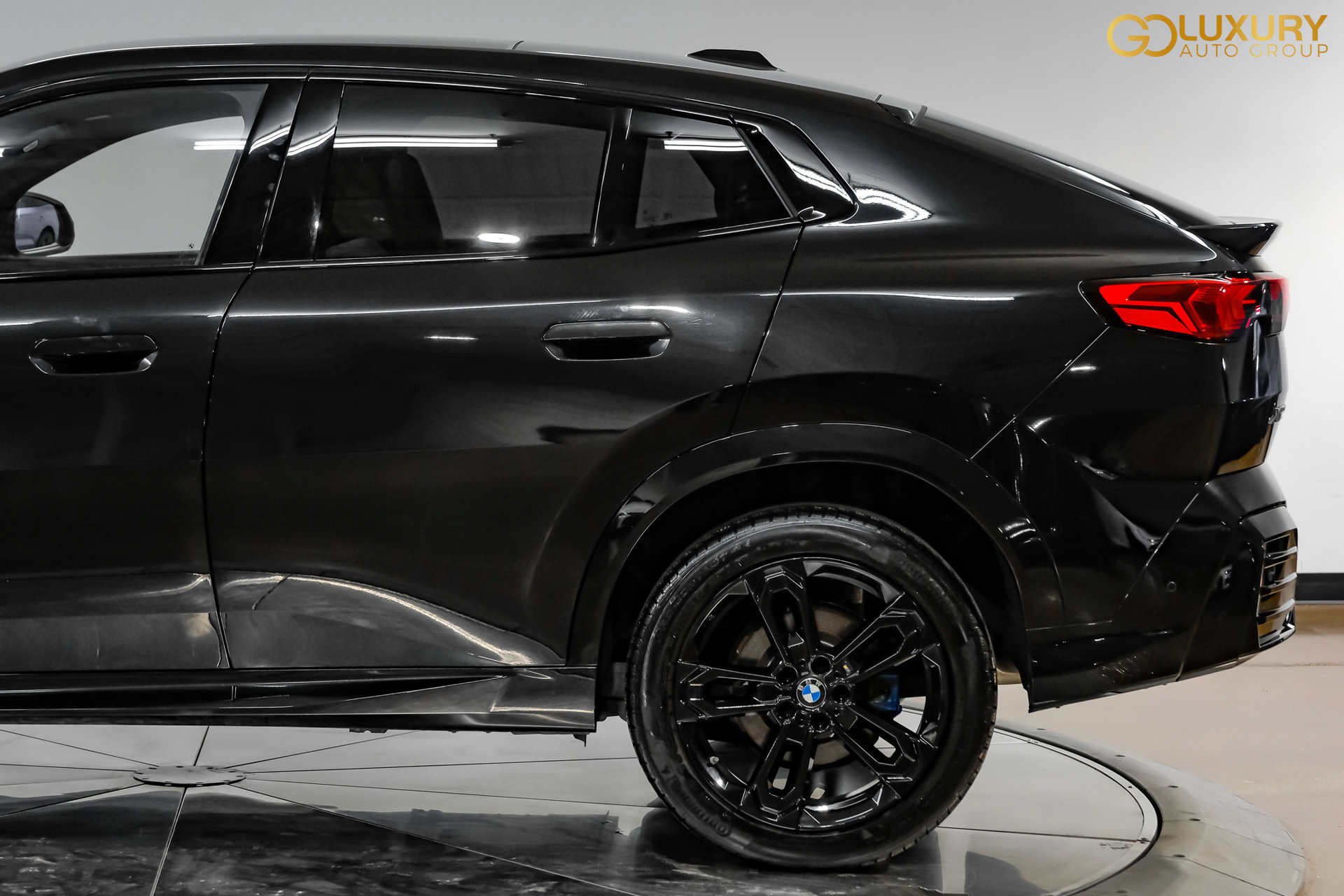 Used 2026 BMW X2 xDrive28i AWD/4WD image 14