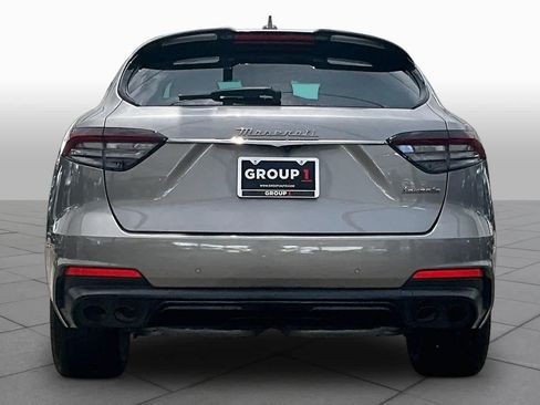 Used 2022 Maserati Levante Modena AWD/4WD image 5