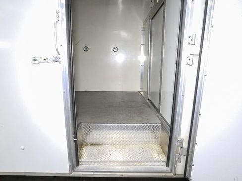 Used 2023 Ford Transit 350 DRW RWD image 17