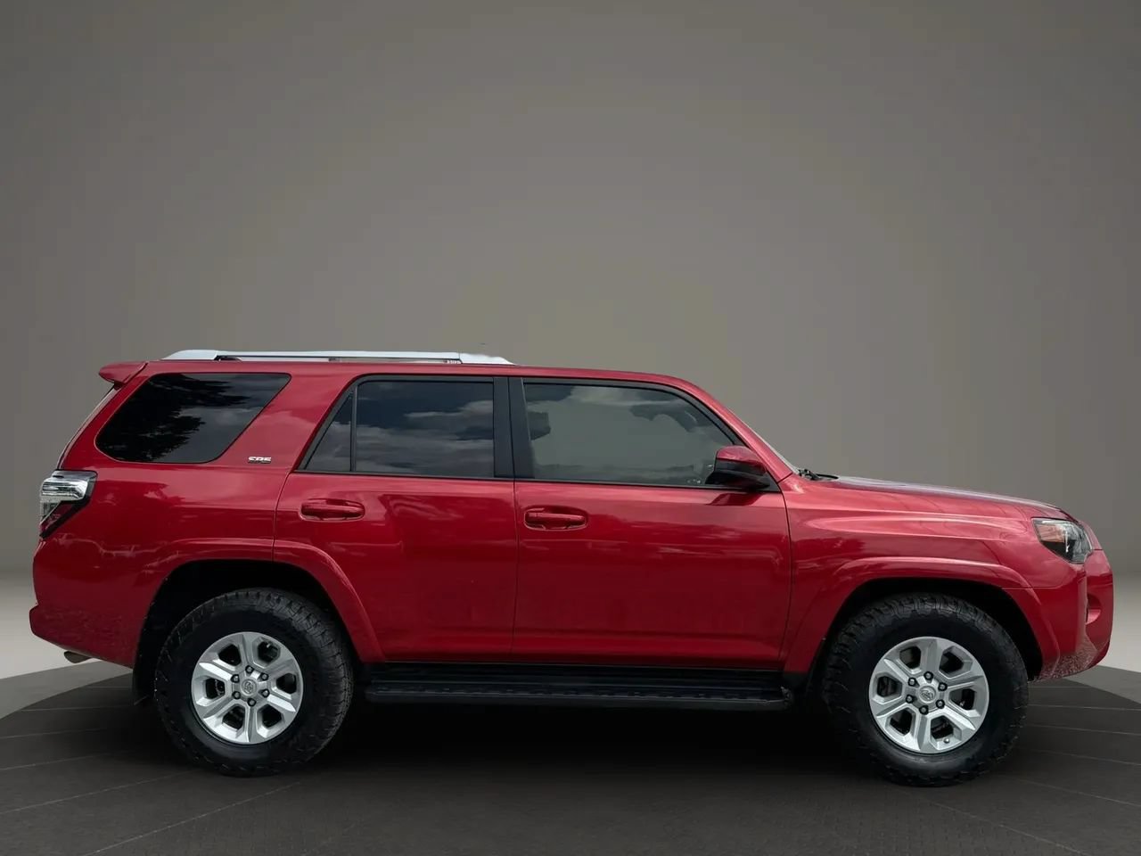 Used 2017 Toyota 4Runner SR5 RWD image 11