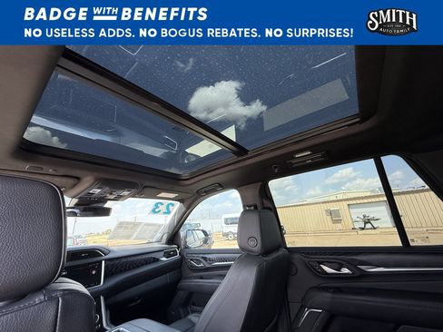 Used 2023 GMC Yukon Denali AWD/4WD image 18
