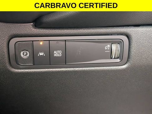 Certified 2025 Chevrolet Equinox EV LT FWD image 13