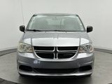 Used 2018 Dodge Grand Caravan SE w/ UConnect Hands-Free Group image 2
