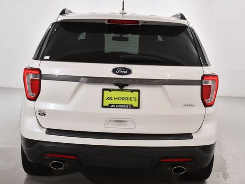Used 2019 Ford Explorer XLT w/ Equipment Group 202A AWD/4WD image 13
