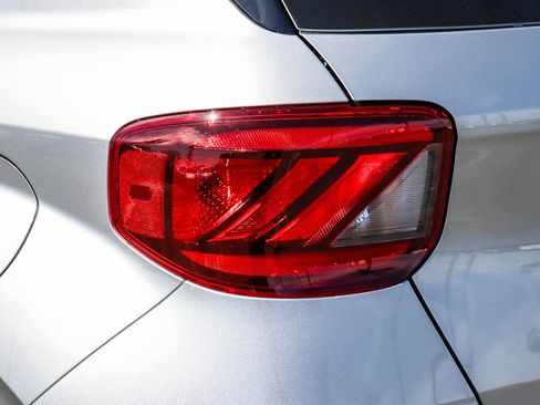 New 2026 Hyundai Venue SEL FWD image 11