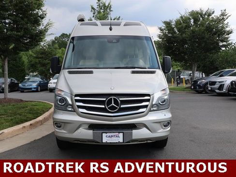 Used 2014 Mercedes-Benz Sprinter 3500 image 2