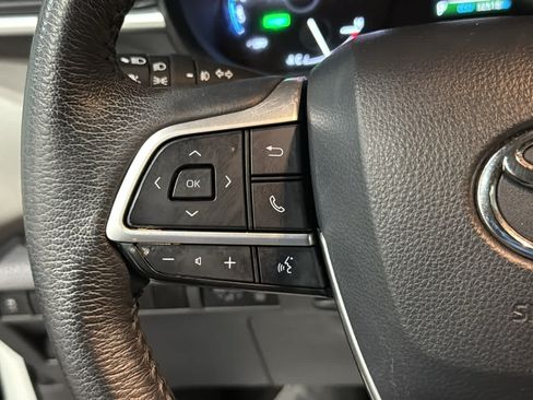 Used 2021 Toyota Sienna XLE w/ XLE Plus Package AWD/4WD image 12