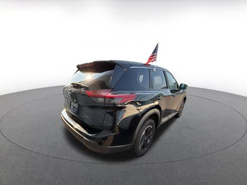 Used 2025 Nissan Rogue SV AWD/4WD image 9