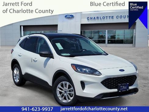 Certified 2022 Ford Escape SE w/ Cold Weather Package AWD/4WD image 1