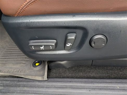 Used 2023 Toyota 4Runner Limited image 21