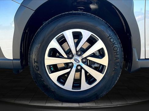 Certified 2025 Subaru Outback Premium w/ Popular Package #1A AWD/4WD image 36