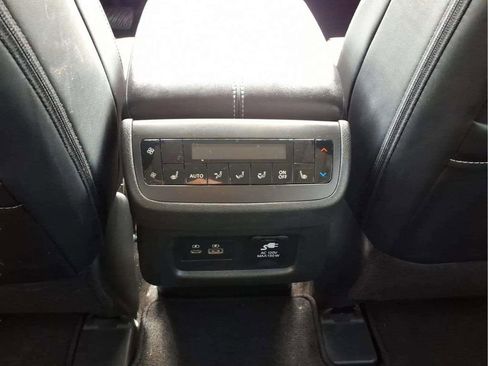 Used 2024 Nissan Pathfinder Platinum w/ Black Appearance Package FWD image 13