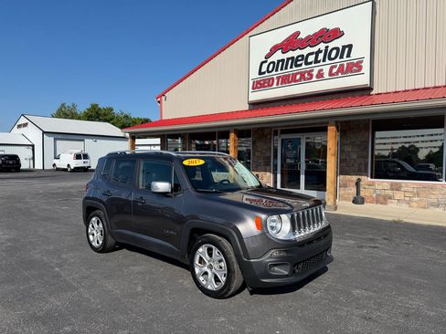 Used 2017 Jeep Renegade Limited FWD image 2