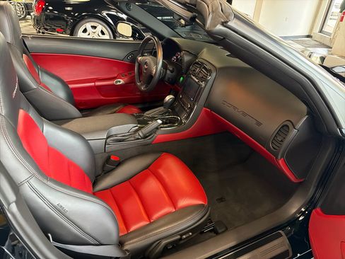 Used 2010 Chevrolet Corvette Grand Sport w/ Preferred Equipment Group image 17