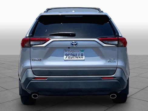 Certified 2023 Toyota RAV4 XLE Premium AWD/4WD image 4