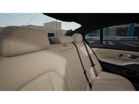 Used 2026 BMW 330i Sedan w/ Premium Package RWD image 12