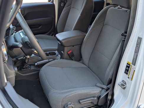 Used 2025 Jeep Wrangler Backcountry image 16