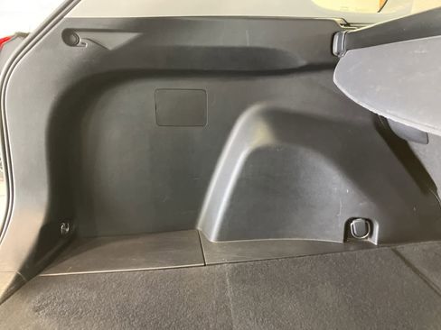 Used 2022 Toyota RAV4 LE image 27