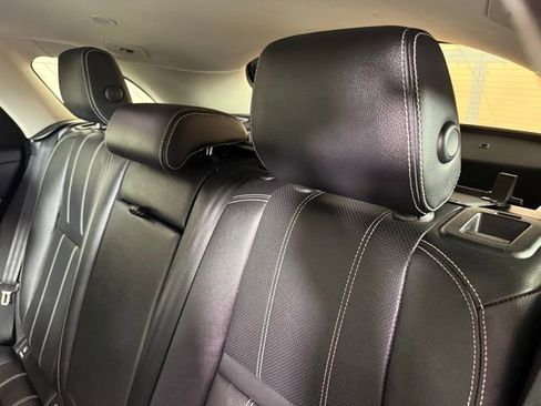 Used 2022 Land Rover Range Rover Velar S image 23