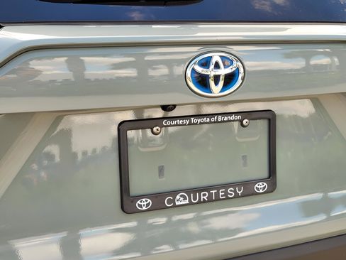 Certified 2023 Toyota RAV4 XLE Premium image 11