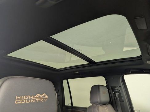 Used 2025 Chevrolet Suburban High Country w/ Sun And Tow Package AWD/4WD image 25