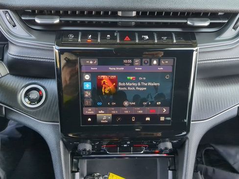 Used 2023 Jeep Grand Cherokee L Altitude image 16