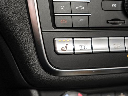 Used 2019 Mercedes-Benz GLA 250 4MATIC image 31