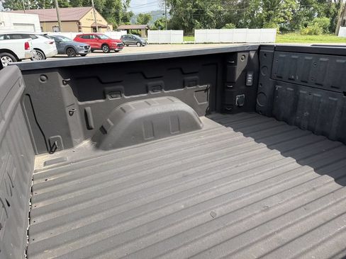 Used 2020 GMC Sierra 1500 SLT w/ SLT Convenience Package AWD/4WD image 12