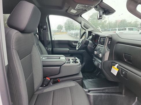 New 2026 GMC Sierra 3500 Pro w/ Convenience Package image 7