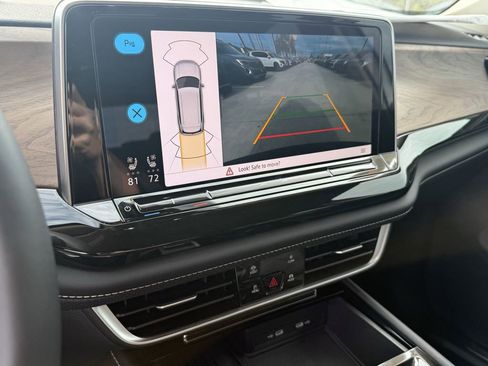 New 2026 Volkswagen Atlas SE image 18