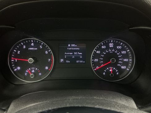 Used 2020 Kia Forte LXS FWD image 28