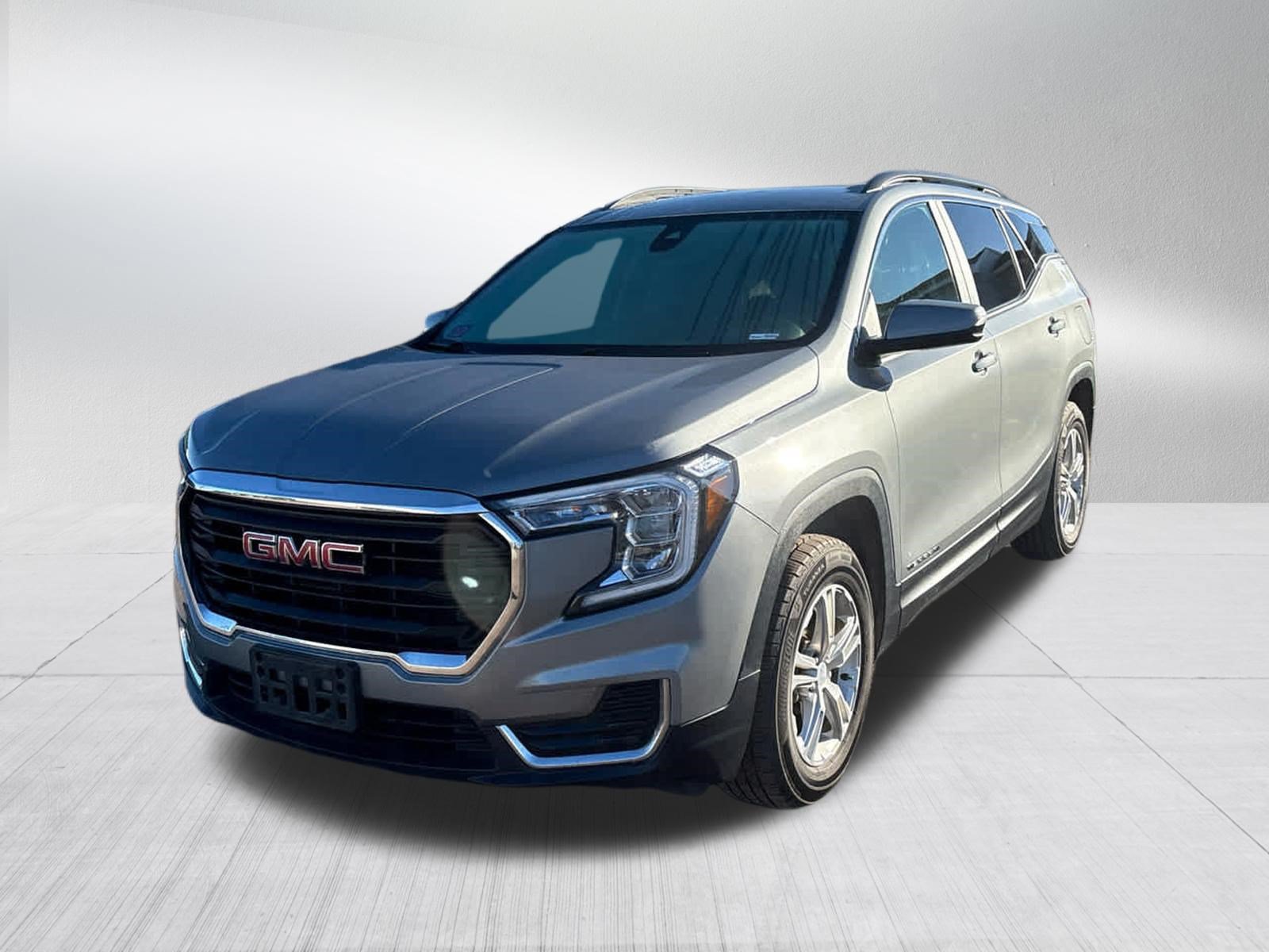 Used 2023 GMC Terrain SLE w/ Driver Convenience Package AWD/4WD image 13