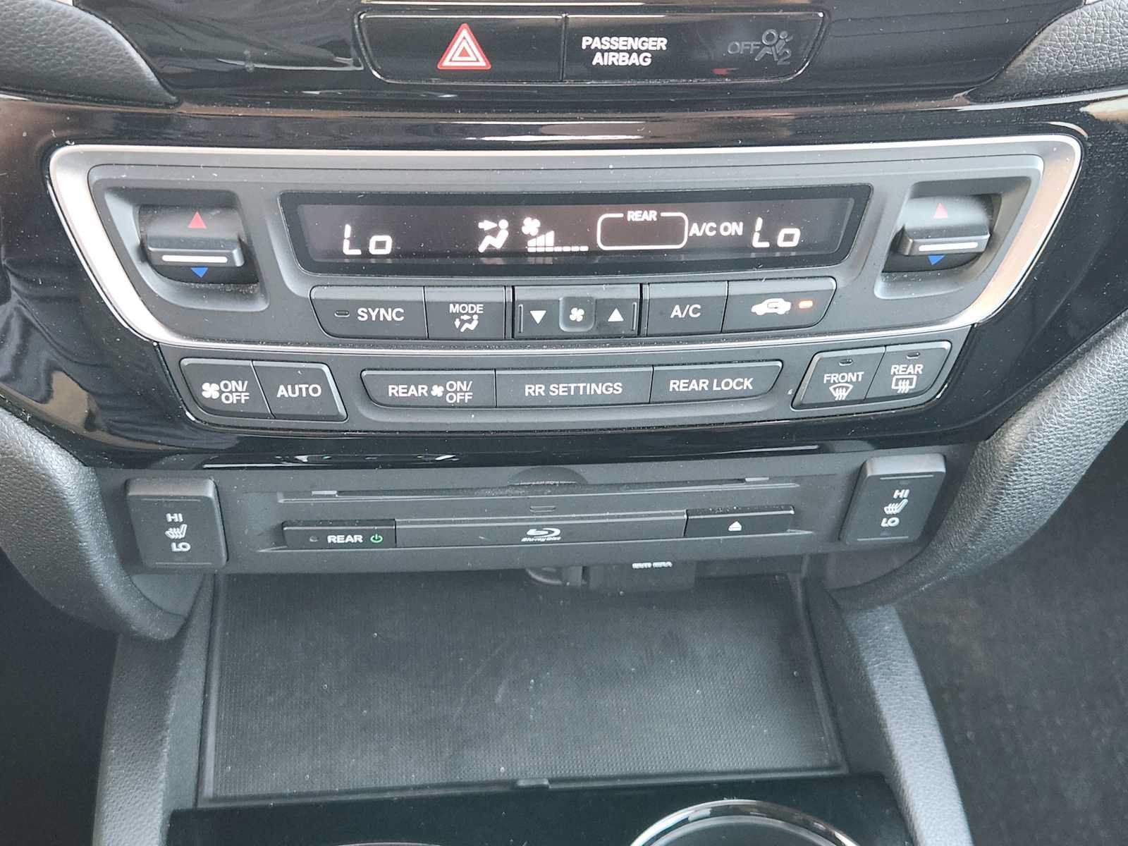 Used 2017 Honda Pilot Touring image 18