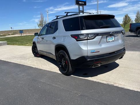 Used 2021 Chevrolet Traverse Premier w/ Redline Edition AWD/4WD image 5