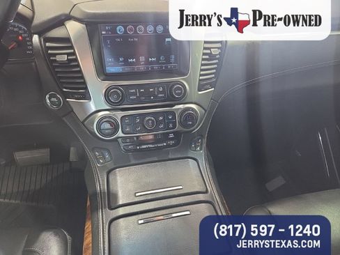Used 2019 Chevrolet Suburban Premier RWD image 10